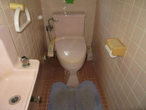 北九州市門司区春日町、中古一戸建てのトイレ画像です