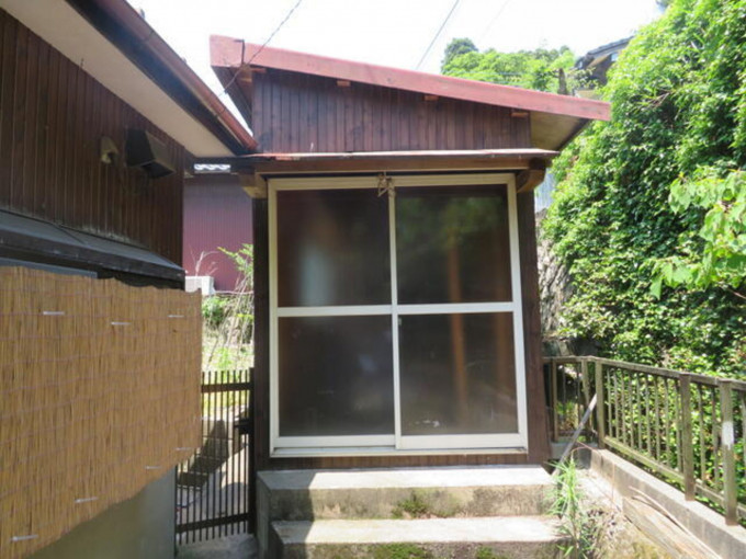 北九州市門司区春日町、中古一戸建ての外観画像です