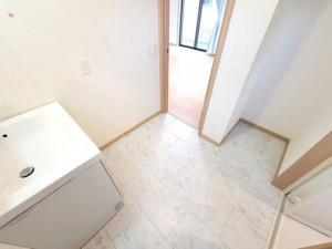 北九州市門司区吉志、中古一戸建ての洗面画像です