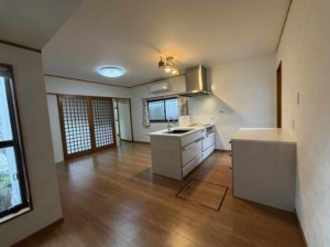 北九州市門司区大里戸ノ上、中古一戸建ての内装画像です
