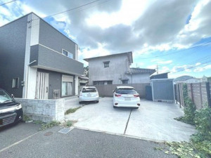北九州市門司区吉志、中古一戸建ての駐車場画像です