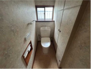 北九州市門司区黒川西、中古一戸建てのトイレ画像です
