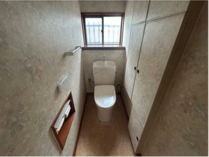 北九州市門司区黒川西、中古一戸建てのトイレ画像です
