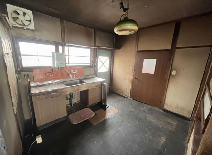 北九州市門司区奥田、中古一戸建てのキッチン画像です