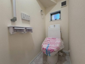 北九州市門司区光町、新築一戸建てのトイレ画像です