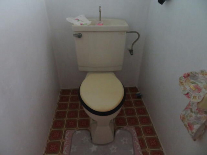 北九州市門司区大字大積、中古一戸建てのトイレ画像です