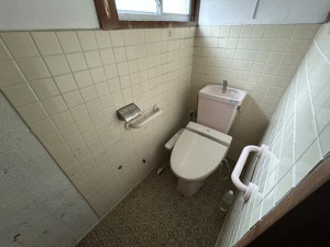 北九州市門司区谷町、中古一戸建てのトイレ画像です