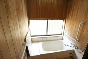 北九州市門司区奥田、中古一戸建ての風呂画像です