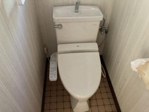 北九州市門司区春日町、中古一戸建てのトイレ画像です