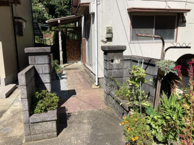 北九州市門司区春日町、中古一戸建ての外観画像です