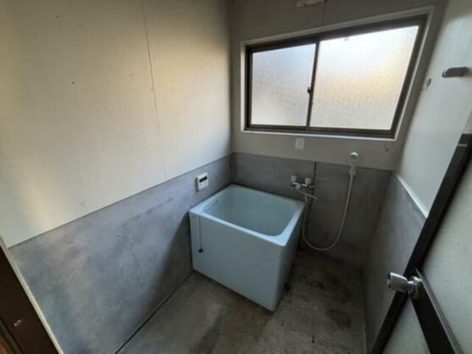 北九州市門司区谷町、中古一戸建ての風呂画像です