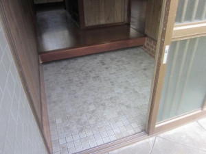 北九州市門司区錦町、中古一戸建ての玄関画像です