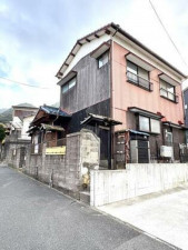 北九州市門司区藤松、中古一戸建ての外観画像です
