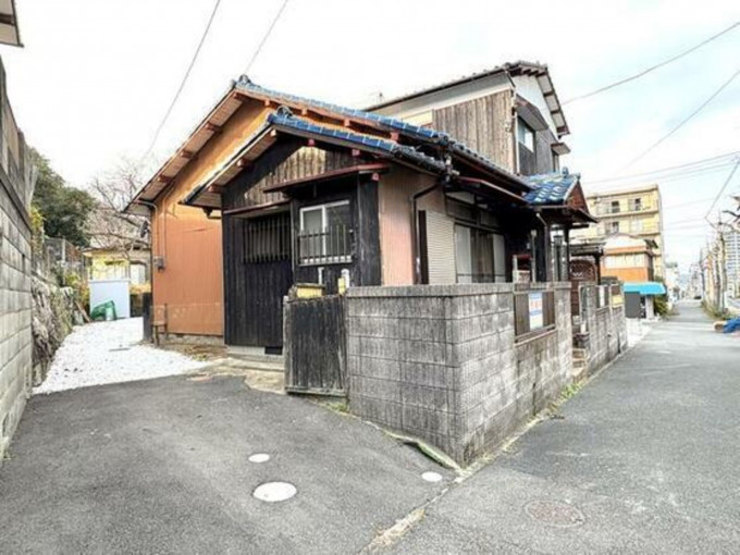 北九州市門司区藤松、中古一戸建ての外観画像です