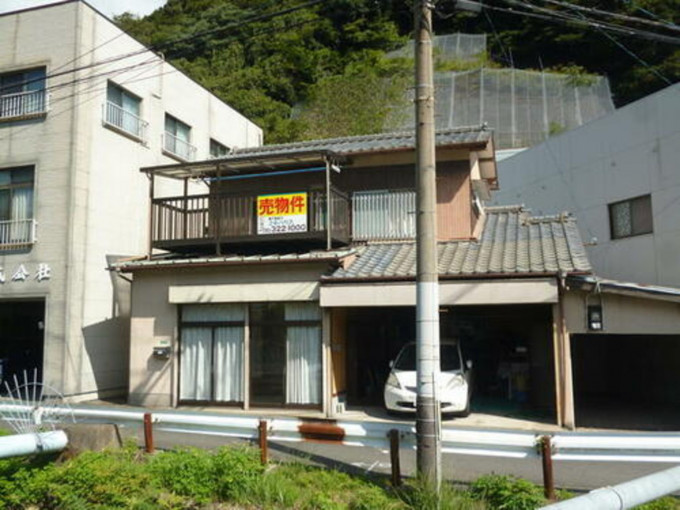 北九州市門司区高砂町、中古一戸建ての外観画像です