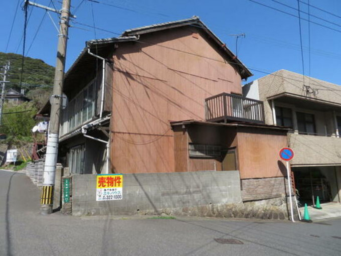 北九州市門司区丸山、中古一戸建ての外観画像です
