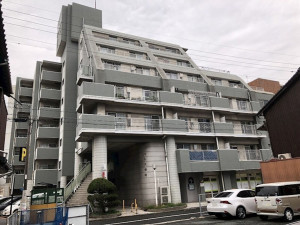 北九州市門司区栄町、中古マンションの外観画像です