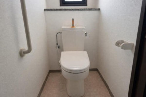 北九州市門司区東新町、中古マンションのトイレ画像です