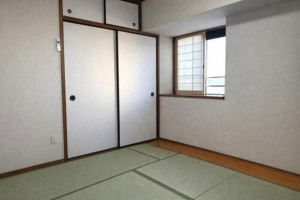 北九州市門司区東新町、中古マンションの内装画像です