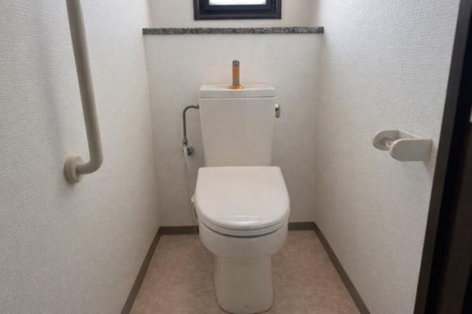 北九州市門司区東新町、中古マンションのトイレ画像です