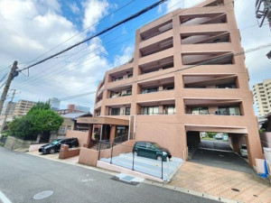 北九州市門司区高田、中古マンションの外観画像です