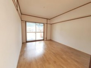 北九州市門司区藤松、中古マンションの内装画像です