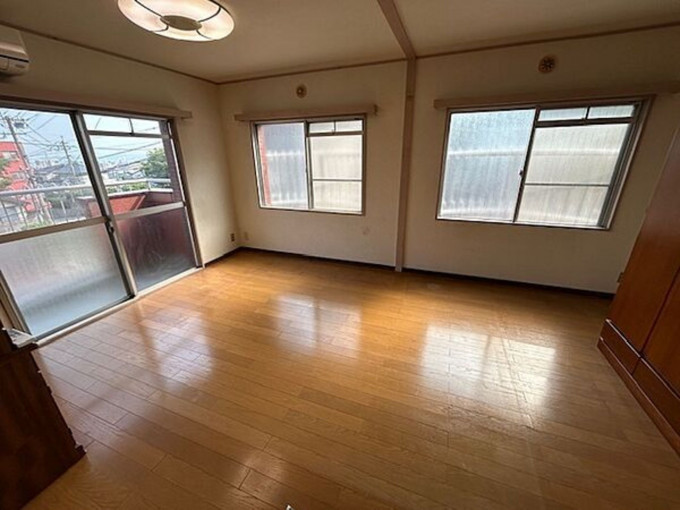 北九州市門司区泉ケ丘、中古マンションの内装画像です