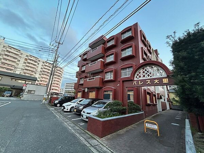 北九州市門司区下二十町、中古マンションの外観画像です
