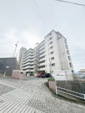 北九州市門司区大里東、中古マンションの外観画像です