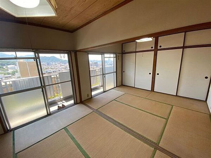 北九州市門司区寺内、中古マンションの内装画像です