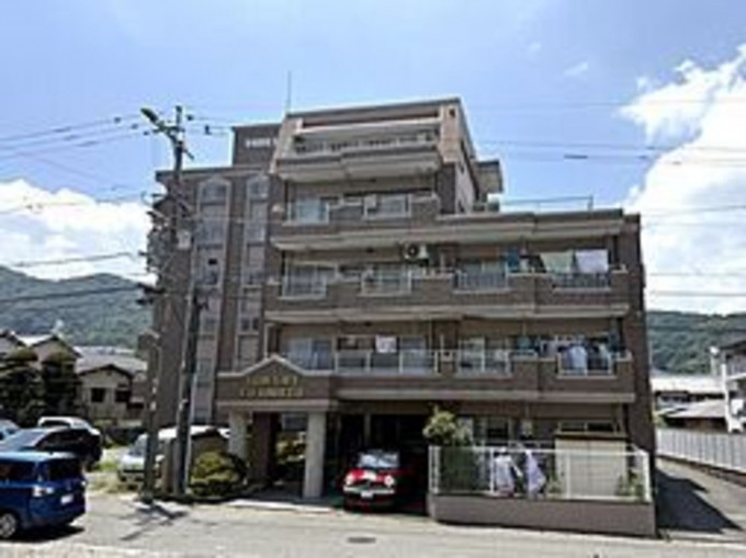 北九州市門司区藤松、中古マンションの外観画像です