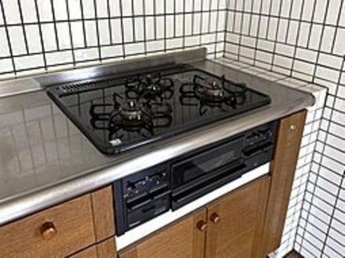 北九州市門司区藤松、中古マンションのキッチン画像です