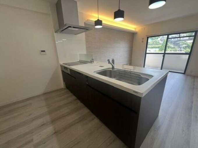 北九州市門司区清見、中古マンションのキッチン画像です