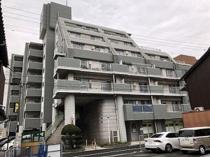 北九州市門司区栄町、中古マンションの外観画像です