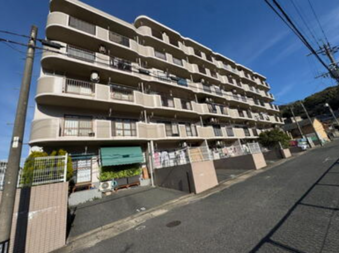 北九州市門司区田野浦、中古マンションの外観画像です