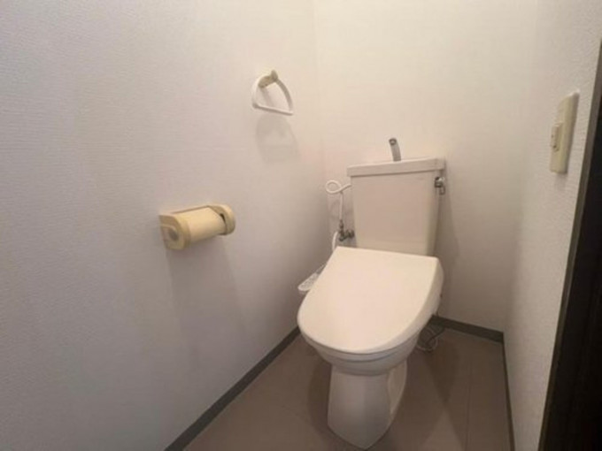 北九州市門司区東本町、中古マンションのトイレ画像です