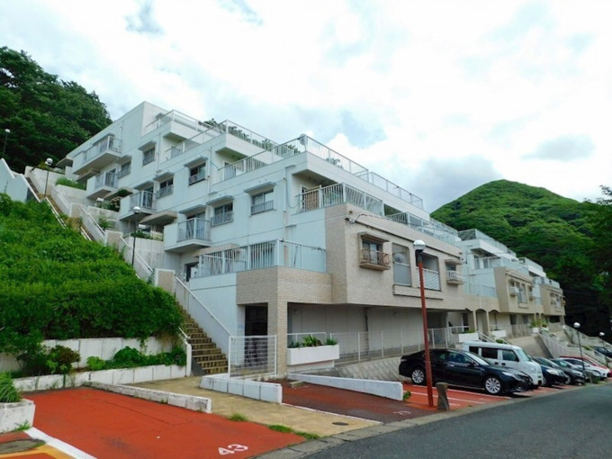 北九州市門司区西新町、中古マンションの外観画像です