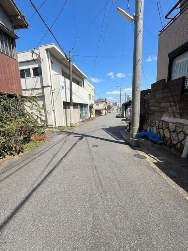 北九州市門司区清見、収益物件/ビルの前面道路を含む現地写真画像です