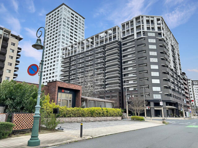 北九州市門司区大里本町、中古マンションの外観画像です