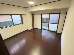 北九州市門司区東新町、中古マンションの内装画像です