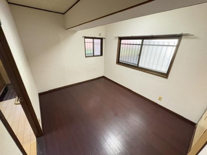北九州市門司区東新町、中古マンションの内装画像です