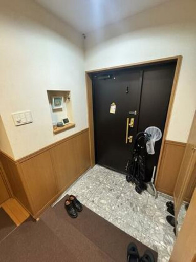 北九州市門司区高田、中古マンションの玄関画像です