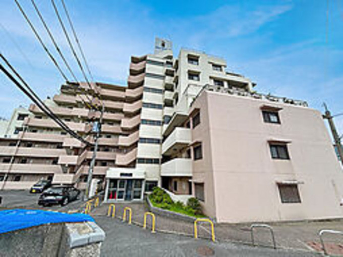 北九州市門司区大里東、中古マンションの外観画像です