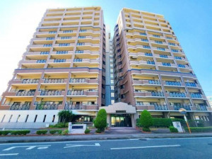 北九州市門司区上馬寄、中古マンションの外観画像です