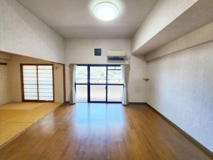 北九州市門司区上馬寄、中古マンションの内装画像です