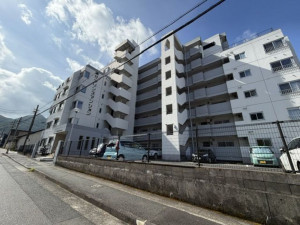 北九州市門司区下馬寄、中古マンションの外観画像です