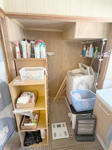 北九州市門司区上藤松、中古一戸建ての洗面画像です