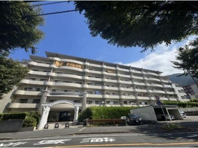 北九州市門司区別院、中古マンションの外観画像です