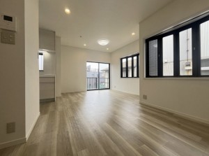 藤沢市鵠沼藤が谷、中古一戸建ての画像です