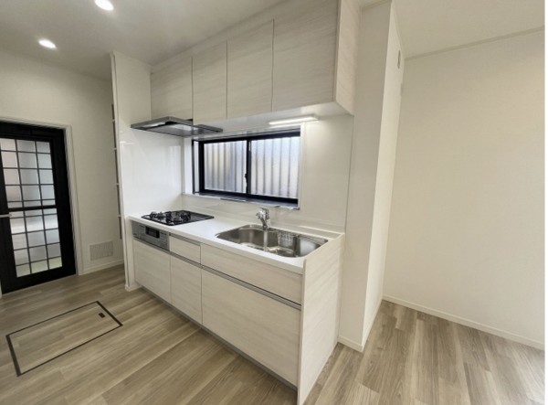 藤沢市鵠沼藤が谷、中古一戸建ての画像です